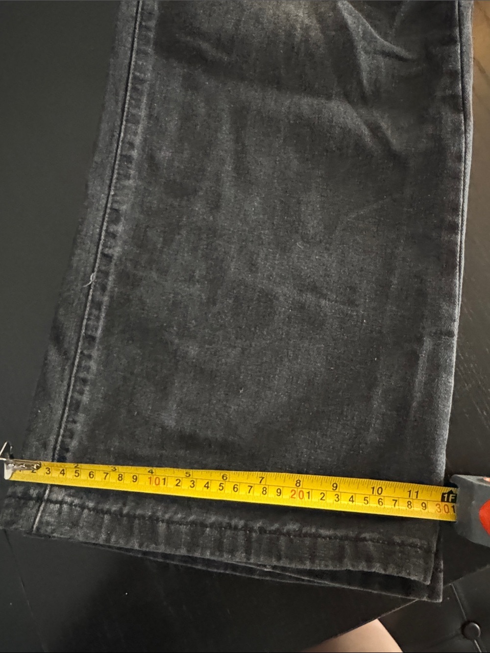 Forever 21 Black Men's Loose Fitting Street Style Washed Jeans size Medium - Picture 5 of 5